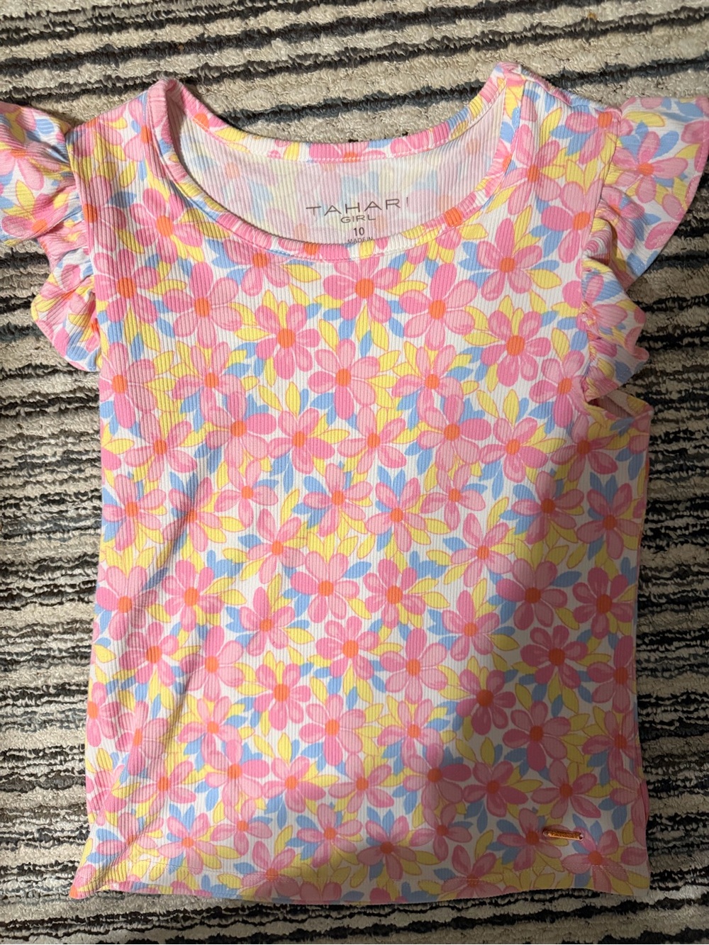 Tahari Pink Yellow Blue Floral Ruffle Sleeve Top